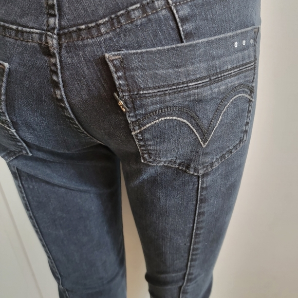 Levi's 535 Trapunto Seam Embellished Denim Leggings - Picture 4 of 10